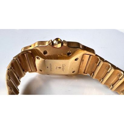 CARTIER. Watch in yellow gold 750°/°° Santos...