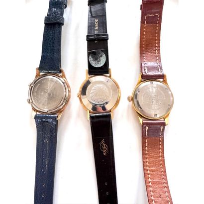 3 WATCHES in gilt metal. Automatic movement....