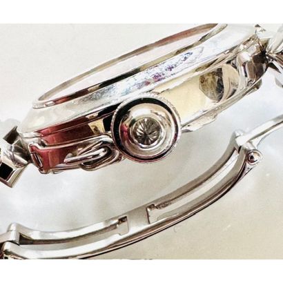 CARTIER. Pasha