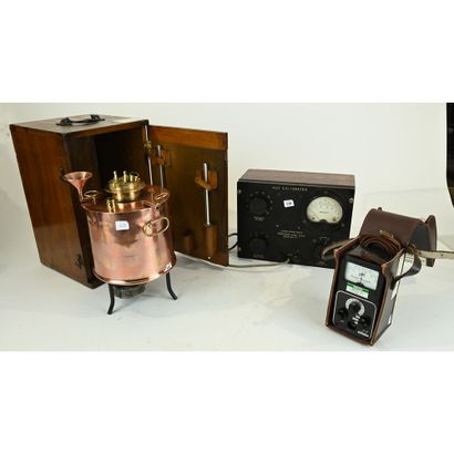 LOT including 1 PH METRE Analytical measurements...