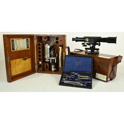 LOT including 1 LUNETTE LEVELER My II n°113...