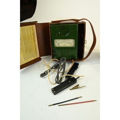 LOT including 1 ANEMOMETER Brand: JAMES LUCKING...