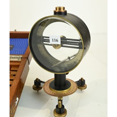 LOT including 1 PHILIP HARRIS INCLINAISON...