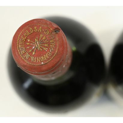 2 Btles Château MOUTON ROTHSCHILD, 1981....