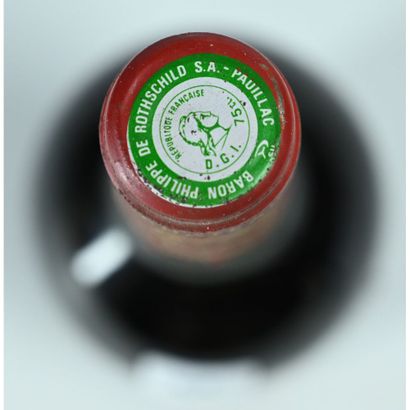 1 Btle Château MOUTON ROTHSCHILD, 1990. (Etiquette...
