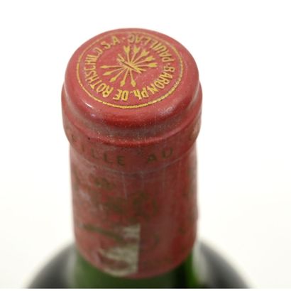 2 Btles Château MOUTON ROTHSCHILD, 1981....