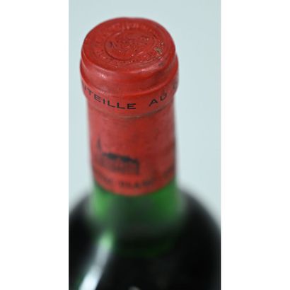 1 Btle Château CHEVAL BLANC, 1976. (Etiquette...