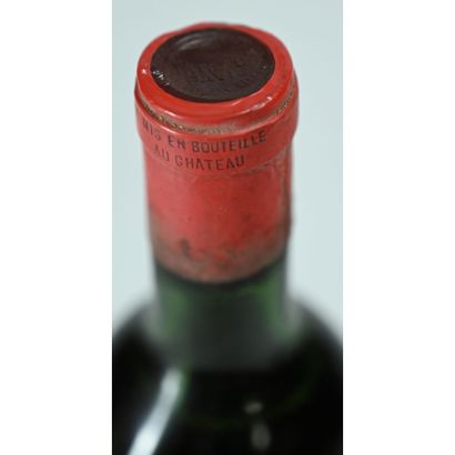 1 Btle Château PAVIE, 1960. (Niveau épau...
