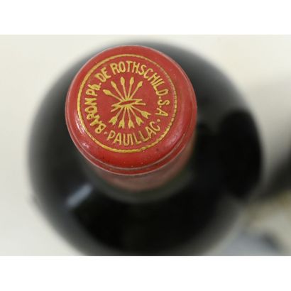 2 Btles Château MOUTON ROTHSCHILD, 1983....