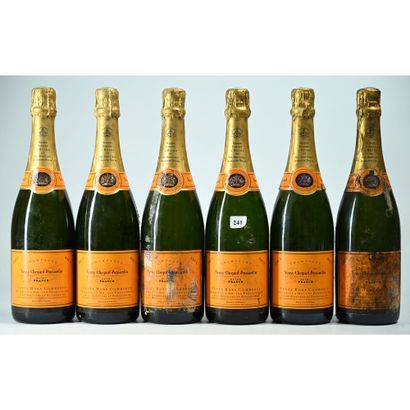 6 Btles Champagne VEUVE CLICQUOT, Cuvée hors...