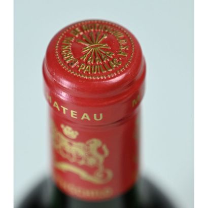 3 Btles Château MOUTON ROTHSCHILD, 1988....