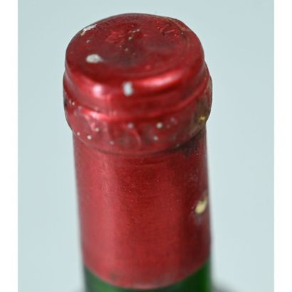 2 Btles Château PALMER, 1982. (Belles étiquettes,...
