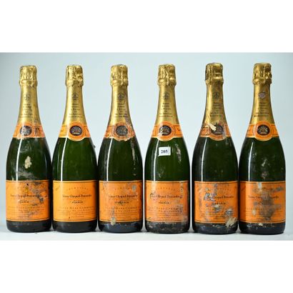 6 Btles Champagne VEUVE CLICQUOT et PONSARDIN,...