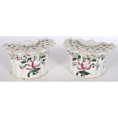 STRASBOURG Joseph HANNONG. Pair of earthenware...