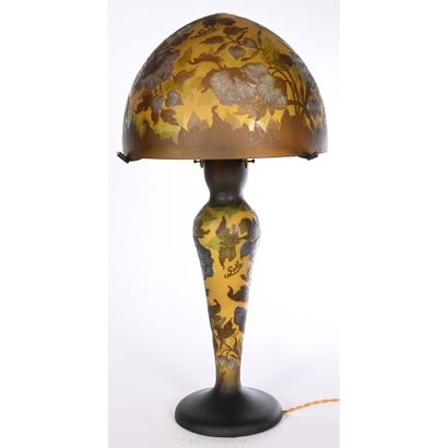 GALLE.LARGE TABLE LAMP in acid-etched glass...