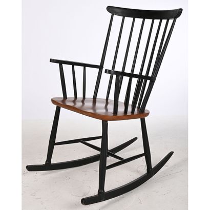 ROCKING'CHAIR SCANDINAVE ILMARI TAPIOVAARA...