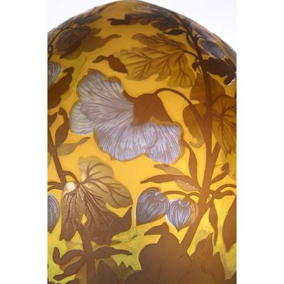 GALLE.LARGE TABLE LAMP in acid-etched glass...
