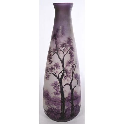 LEUNE. LARGE VASE in violet enameled glass...