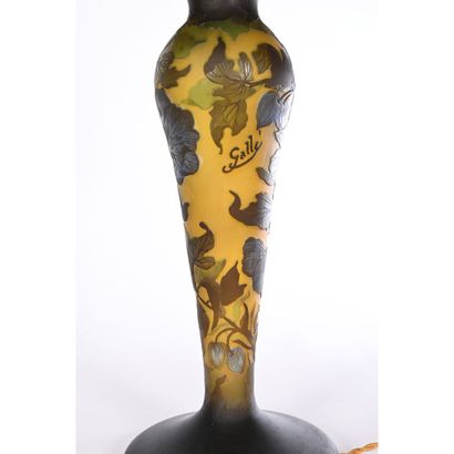 GALLE.LARGE TABLE LAMP in acid-etched glass...