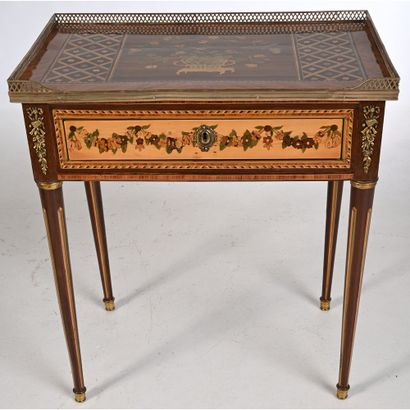 SAUNIER J.J. (Attributed to). ELEGANT LOUIS...