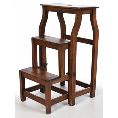 3-step folding stool in natural wood. H.72...