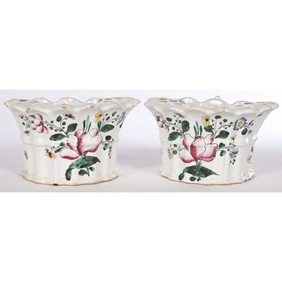 STRASBOURG Joseph HANNONG. Pair of earthenware...