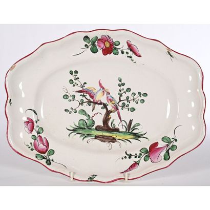 LUNEVILLE or RAMBERVILLER. Oval dish with...
