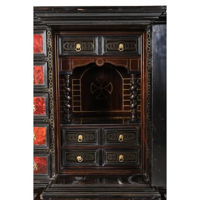 JOLI CABINET FLAMAND LOUIS XIII in red tortoiseshell,...