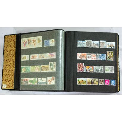 Espagne Période 20ème Collection de timbres...