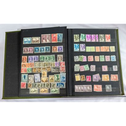 Belgique 3 albums de timbres toutes qualités,...