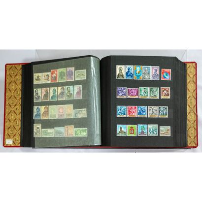 Espagne Période 20ème Collection de timbres...