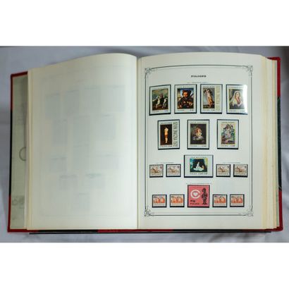 Pologne Nombreux timbres neufs. Blocs, PA,...