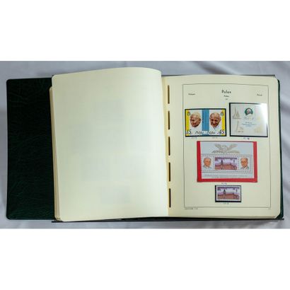 Pologne Nombreux timbres neufs. Blocs, PA,...