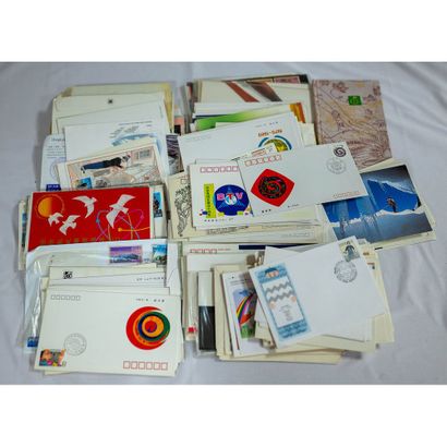 URSS, Hong-Kong. Enveloppes 1er jour + timbres...