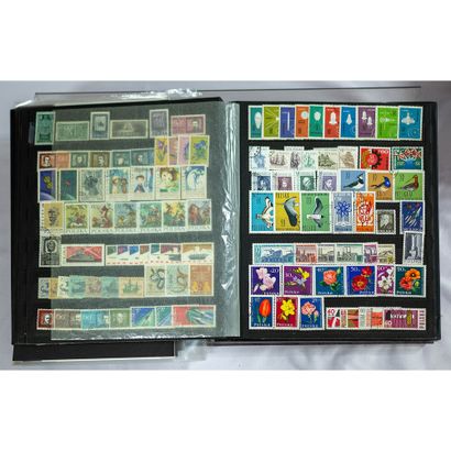 Pologne Nombreux timbres neufs. Blocs, PA,...