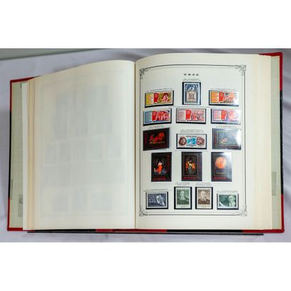URSS Collection de timbres neufs**/*/obl....