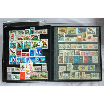 Pologne Nombreux timbres neufs. Blocs, PA,...