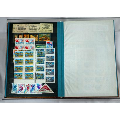 URSS Collection de timbres neufs**/*/obl....