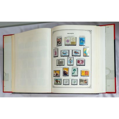 Belgique 3 albums de timbres toutes qualités,...