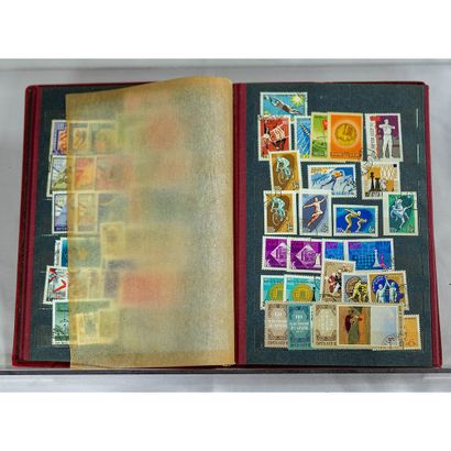 URSS Collection de timbres neufs**/*/obl....