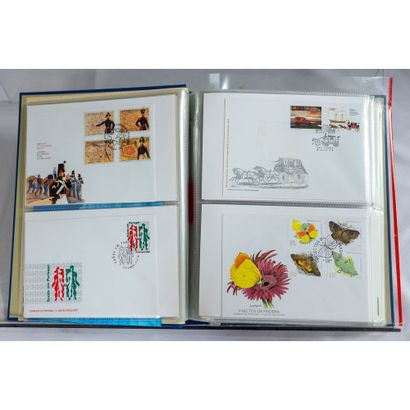 France, ONU… 4 albums DAVO de 1er jour.