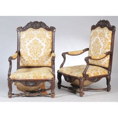 SPECTACULAIRE PAIRE DE FAUTEUILS DANS LE...