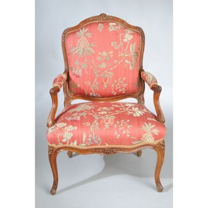 PAIRE DE FAUTEUILS LOUIS XV à dossier plat...