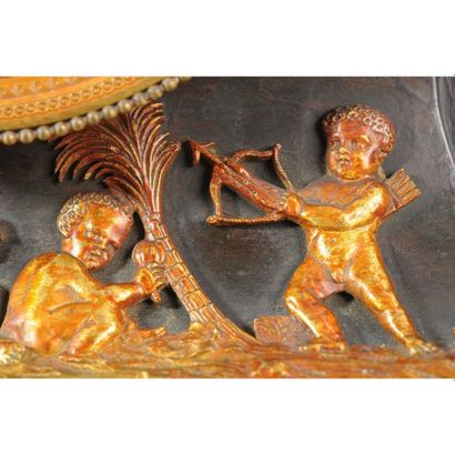 PENDULE L'AFRIQUE en bronze à double patine...