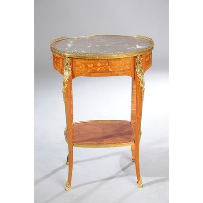 TABLE DE SALON TRANSITION de forme tambour...