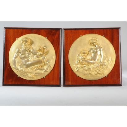CLODION d'après
PAIRE DE BAS RELIEFS en bronze...