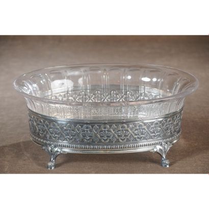 COUPE JARDINIERE en cristal à côtes évasées....