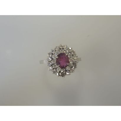 BAGUE en or blanc ornée d’un rubis pour 1ct30...