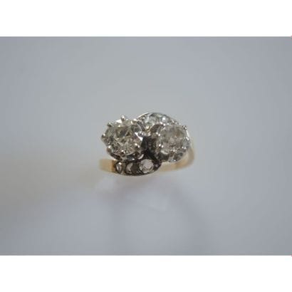 BAGUE Toi et Moi en or jaune et platine ornée...