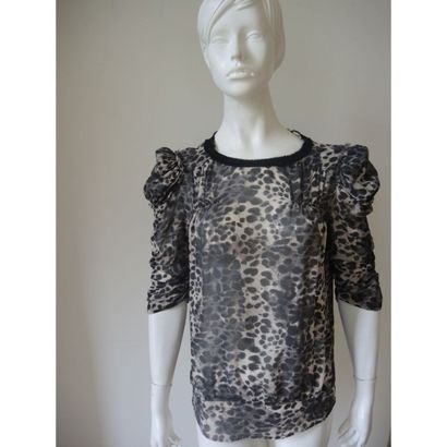 Isabelle MARANT. 
Chemise en soie imprimée...
